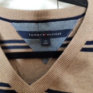 Tommy Hilfiger men's sweater size Large